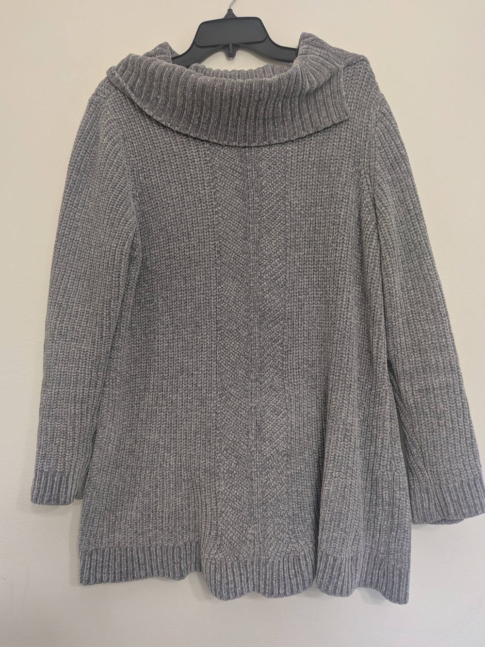 Liz Claiborne Relaxed Gray Ribbed Cowl Neck Sweater